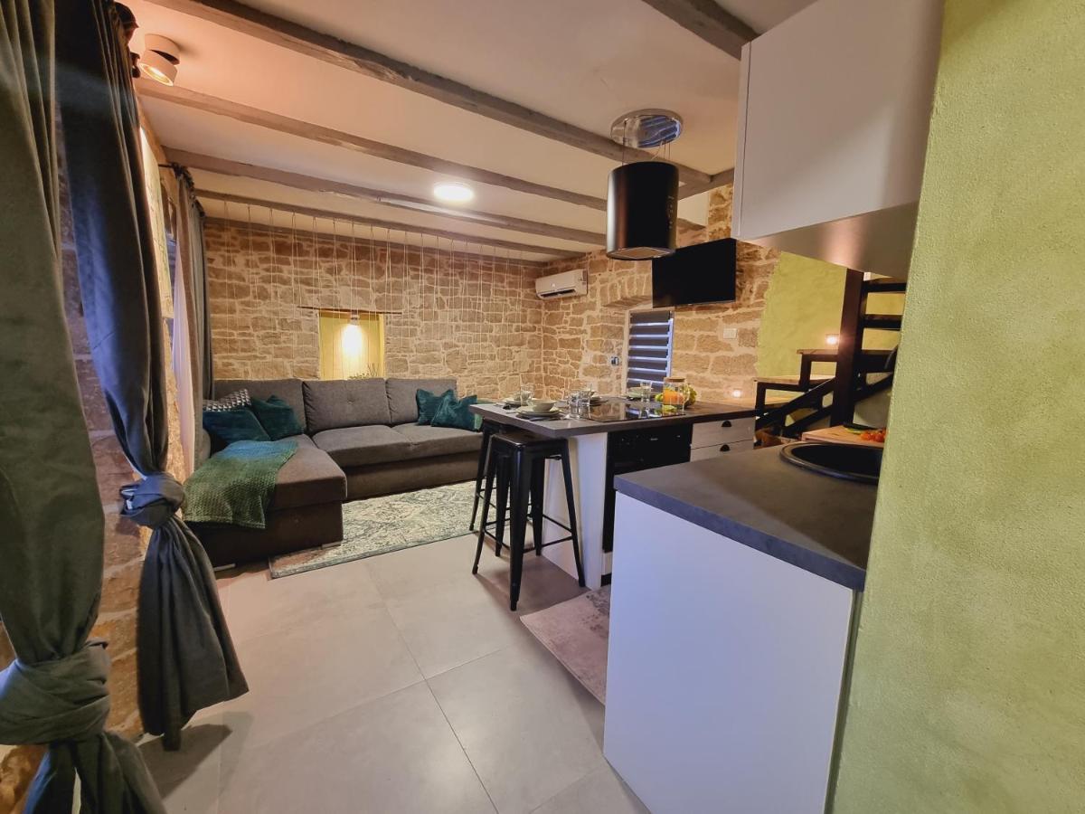 Vela & Vega Apartment Višnjan Exterior foto